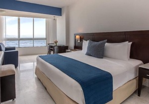 Park Royal Mazatlan Spacious Studio with Pool