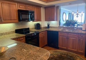 Park Shore 17th floor gulf facing 3 bedroom condo