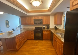 Park Shore 17th floor gulf facing 3 bedroom condo