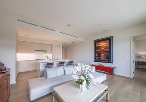 Parklane Luxury Penthouse 2Bedroom 2.5bathroom unit!