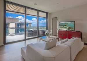 Parklane Luxury Penthouse 2Bedroom 2.5bathroom unit!