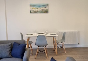 Pass the Keys 4 Devondale Bungalows Delightful seaside bungalow w parking near beach