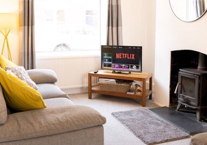 Pass the Keys | Central Hoole location Lovely 2 bed terrace home