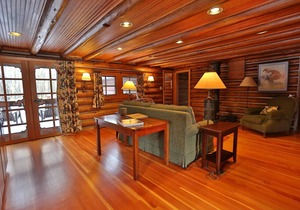 Peace And Serenity With Mountain Views On An Organic Cattle Ranch