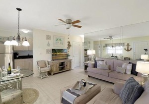 Peaceful condo with pool and brief walk to beach