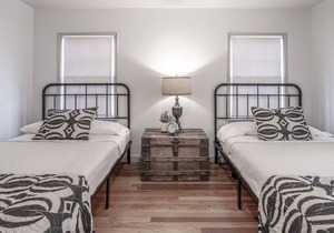Peaceful Retreat 2BR/1BA Walk to Tech
