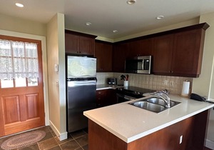 PENDER ISLAND GETAWAY - Luxury Modern Cottage