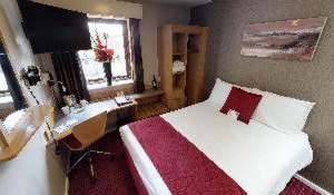 Pendulum Hotel