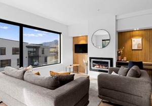 Penthouse Apt 24 at the base of Coronet Peak