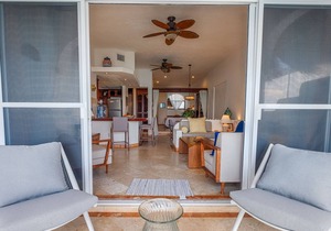 Penthouse Beachfront Condo with Pool & Panoramic Views