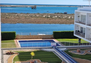 Penthouse in Fuseta with private roof terrace and sea views
