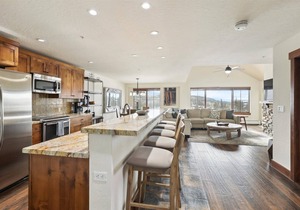 Penthouse in Purgatory Lodge - Views - Ski in/Out - Pool Table