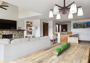 Penthouse in Purgatory Lodge - Views - Ski in/Out - Pool Table
