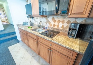 Penthouse! Ocean Front, Close to Barefoot Landing!
