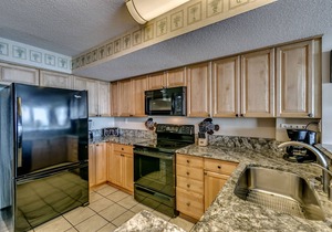 Penthouse, Two Story, 5 Balconies. Oceanfront w/Great Views!