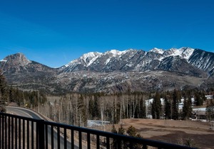 Peregrine Point Condo Steps to Lifts - Amazing Views