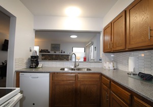Perfect Central Location - Walk to Lifts! 10% discount for 7 nts or more stay.