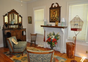 Perfect Place for a Reunion ~ Cozy Corner ~ One Block East Of Llano Square