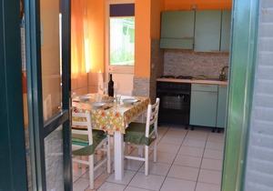 Pet-friendly Apartment Bilo per 4 a Torre Dell Orso PT02 with A/C & Balcony