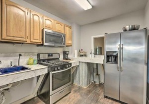 Pet Friendly Gainesville Getaway about 2 Mi to UF