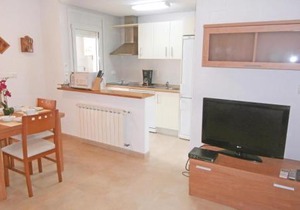 Pet Friendly Home In Roldn With Kitchen