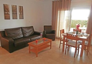 Pet Friendly Home In Roldn With Kitchen