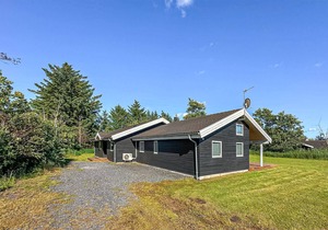 Pet friendly home in Strandby with WiFi