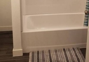 Pet Friendly King Suite w/Private Bath & Waffles