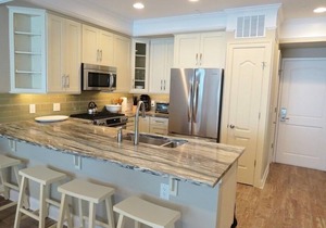 Pet Friendly Ocean/Bay Views 2BR Condo w/Pools