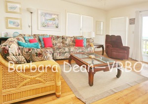 Pet-Friendly Ocean Front Condo-Balcony -Overlooking Ocean