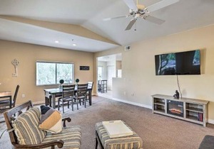 Pet-Friendly Scottsdale Condo with Pool Access!