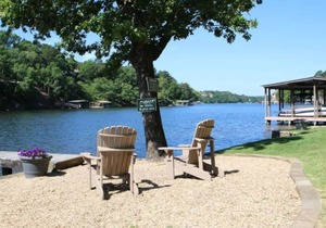 Pet Friendly Studio Cottage #2 At The Water's Edge