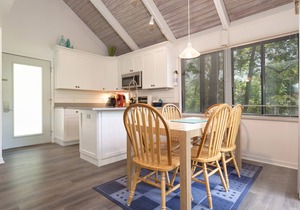 Pet Friendly | Nature Preserve | Loft | NH52
