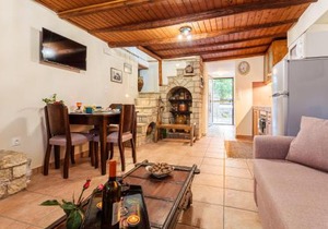 Petalidi Olive Garden Stone House near the beach
