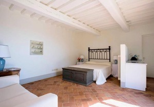 Petrognano Villa Sleeps 16 Pool Air Con WiFi