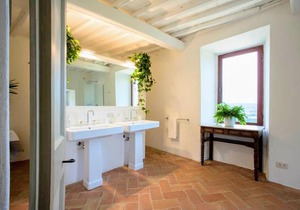 Petrognano Villa Sleeps 16 Pool Air Con WiFi