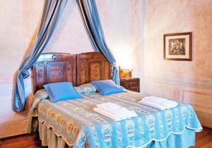 Petrognano Villa Sleeps 16 Pool Air Con WiFi