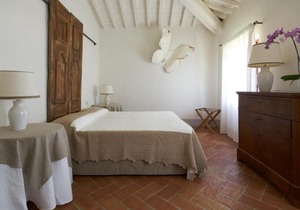 Petrognano Villa Sleeps 16 Pool Air Con WiFi