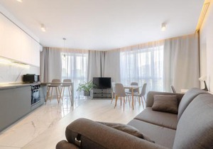 Petrovdom 109-200 in Spacious 2 Bedroom Apartments at RC Kvartet, 16Г Vasyl Lypkivskyi Street