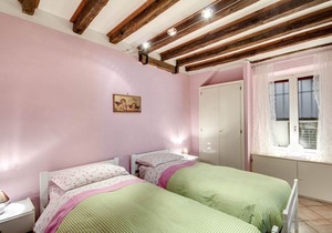 PF Apartment 2 Bedroom- and you're in Piazza Navona