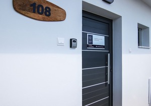 Phaedrus Living Seaside Luxury Flat Athina 108