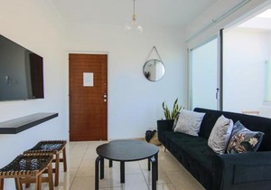 Phaedrus Living: Seaside Luxury Flat Lighthouse 62