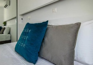 Phaedrus Living: Seaside Luxury Flat Lighthouse 65