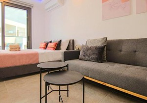 Phaedrus Living: Seaside Luxury Flat Athina 115