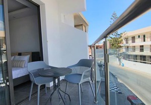 Phaedrus Living: Seaside Luxury Flat Athina 117
