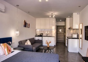 Phaedrus Living: Seaside Luxury Flat Athina 118