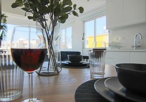 Phaedrus Living: Seaside Modern Flat Lighthouse 63
