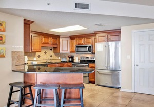 Phoenix X 3BR, Beachfront!