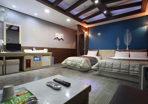 Picasso Motel
