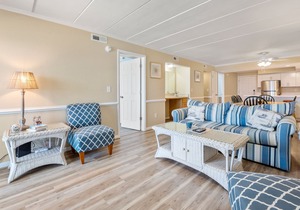 PierView 308: Oceanfront Condo with Community Pool